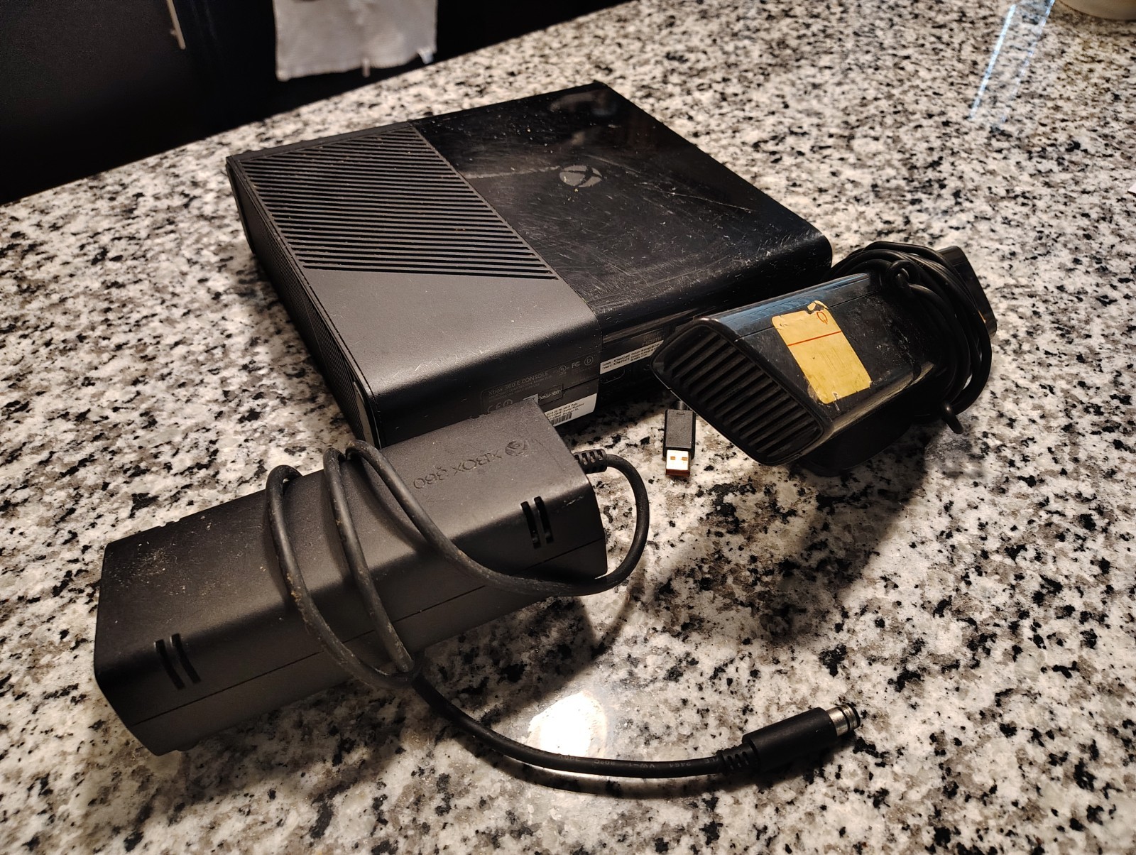 🔥Microsoft Xbox 360 Powers on and eject works, no hardrive