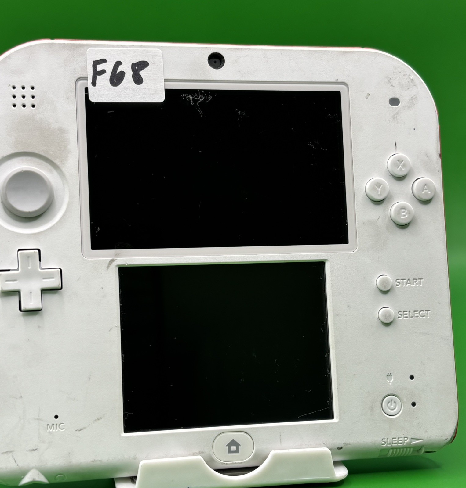 Nintendo 2DS – White & Red (F68)READ DESCRIPTION