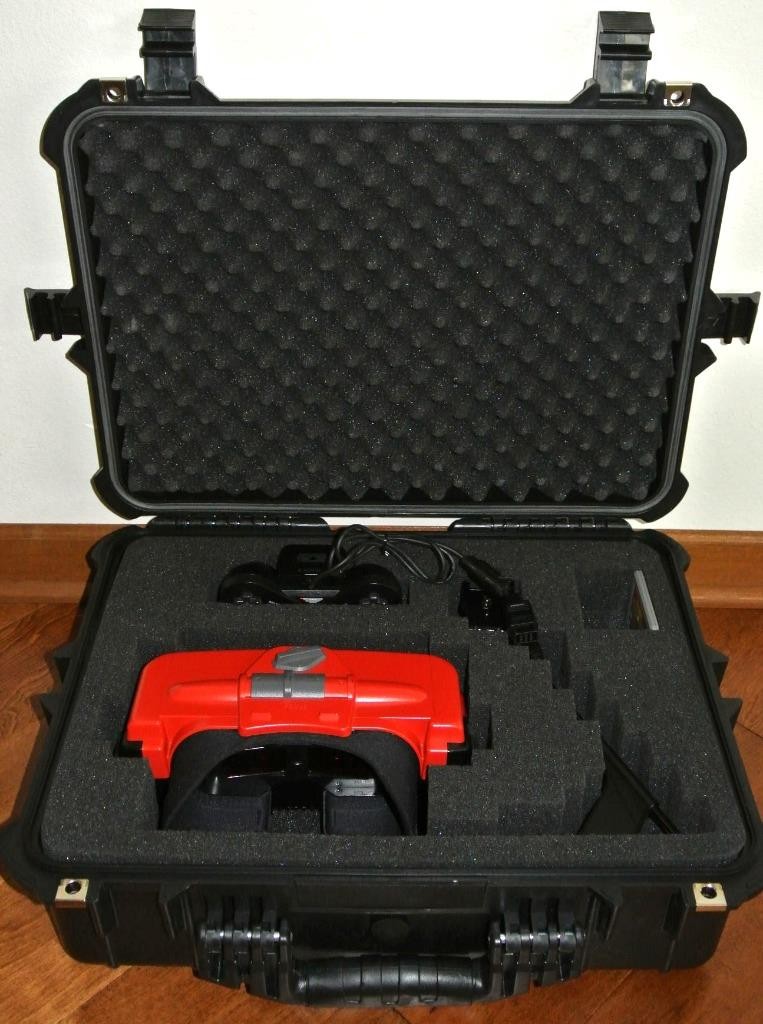 Nintendo VIRTUAL BOY System SOLDER FIXED Lockable HARD CASE Weather DUST PROOF