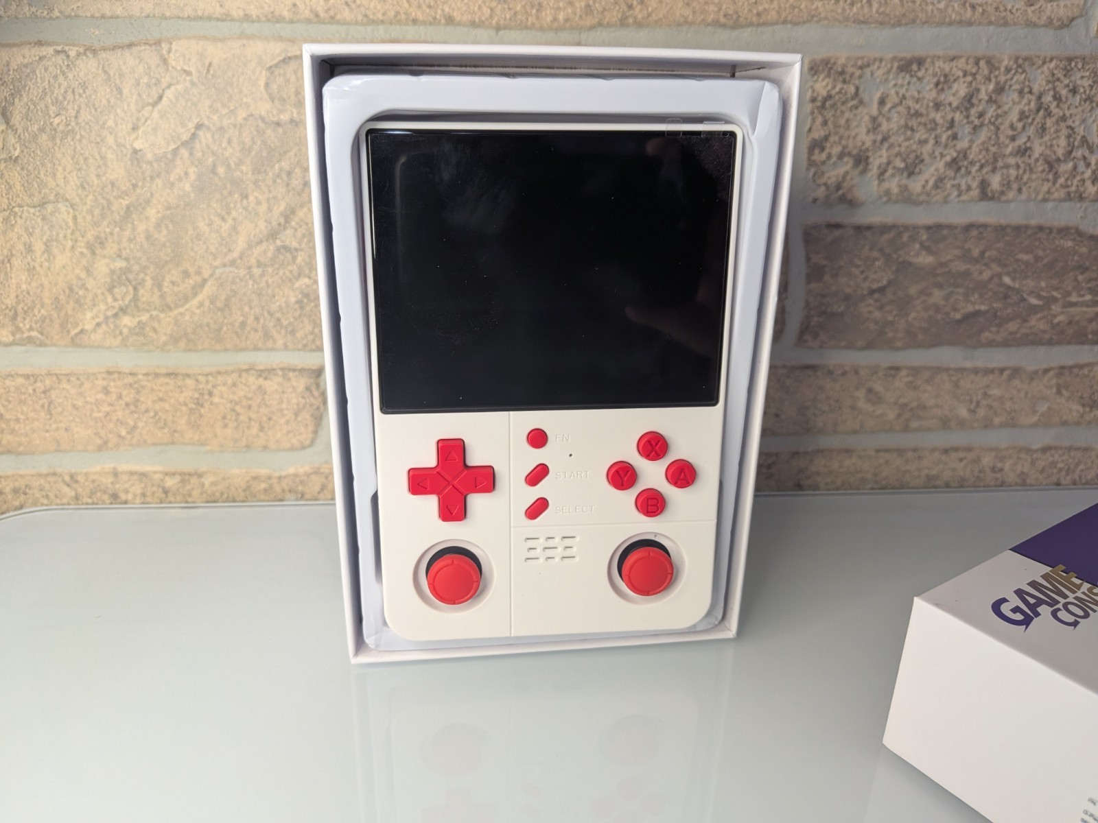 128gb Maxpro R40XX Retro Handheld Video Game Console 4.2″ HD IPS, Linux, 4000mAh