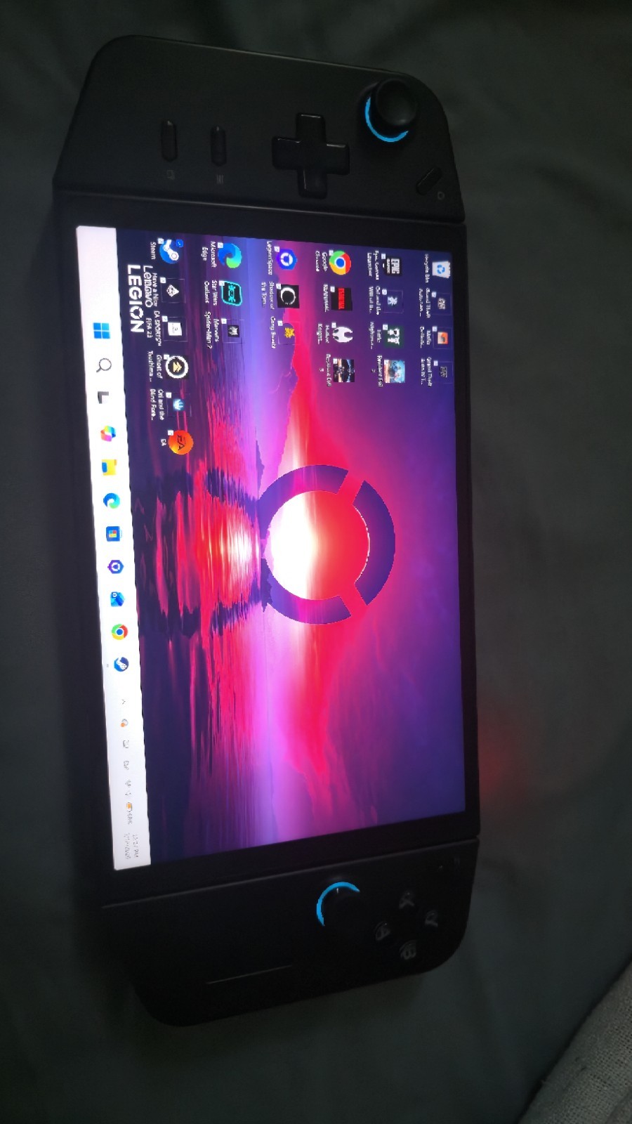 Lenovo Legion Go Z1 Extreme 1TB Internal Storage, 16GB
