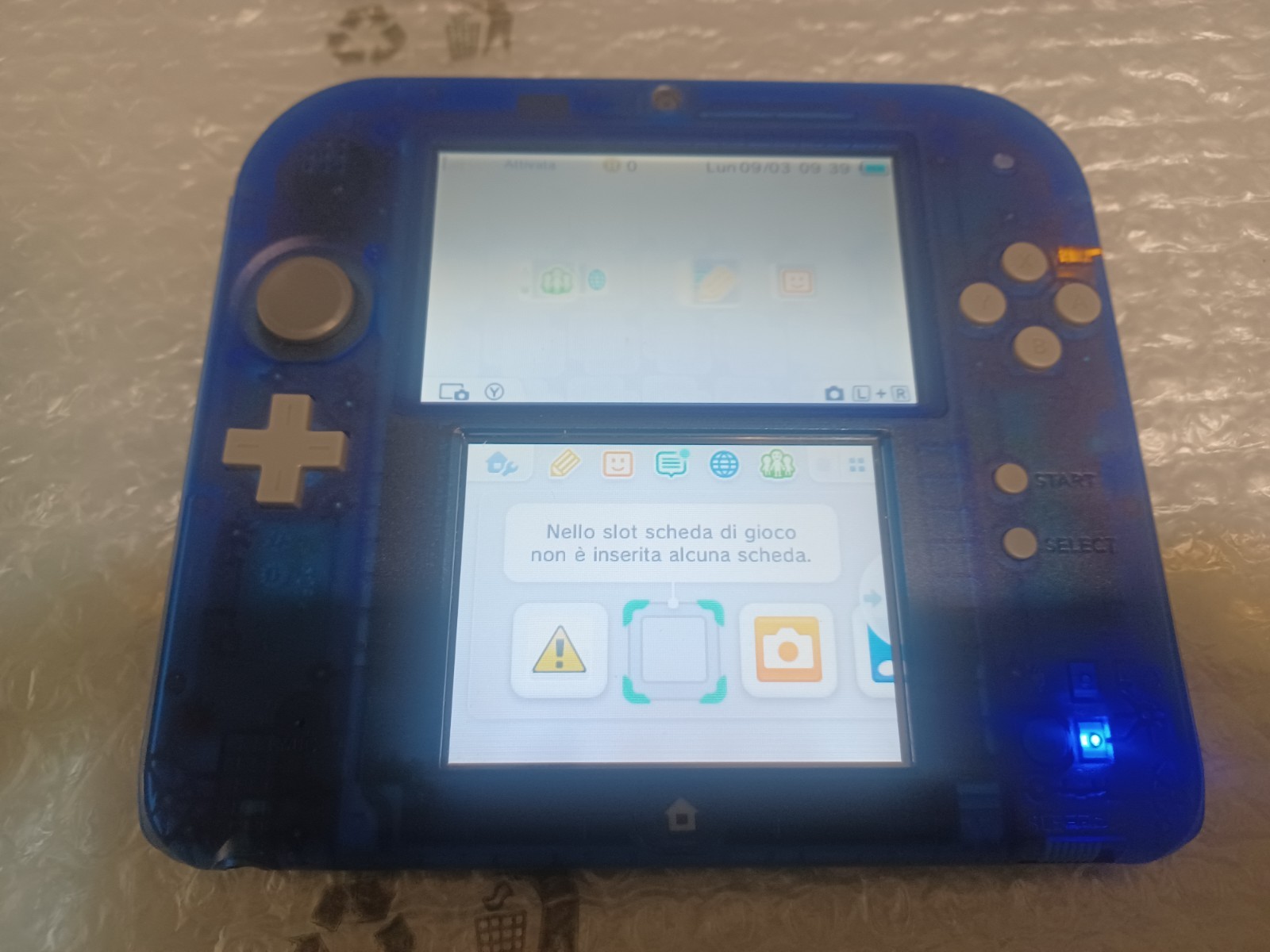 Nintendo 2DS Transparent Blue in box working