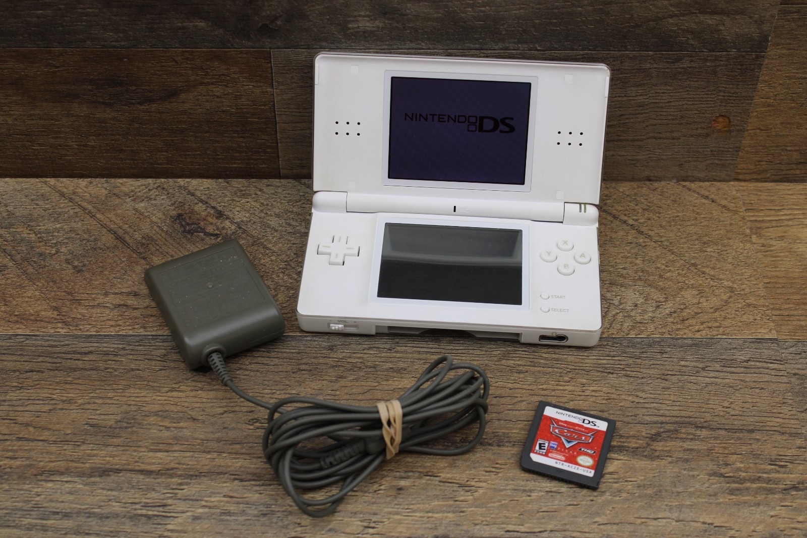 NICE Nintendo DS Lite USG-001 Polar White W/Charger & Game OEM