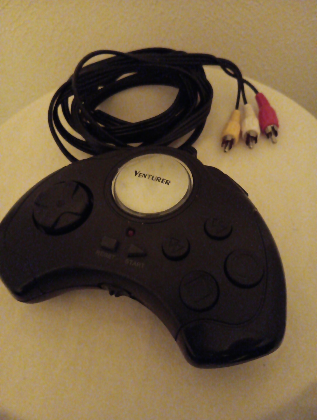 Venturer 25 In 1 Wired VGA Plug N Play Gaming System.