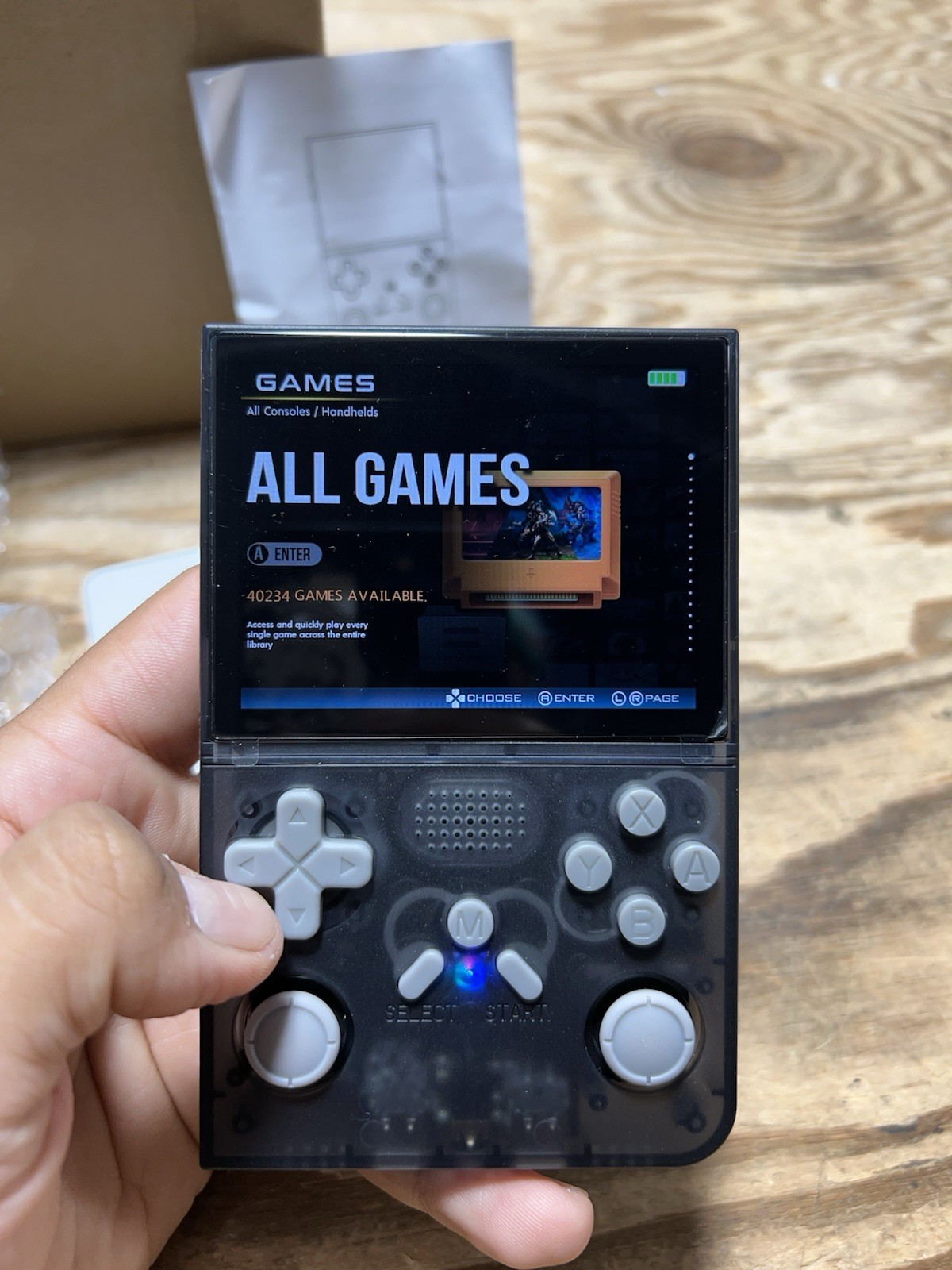 R40S PRO Retro Handheld Game Console – Portable 3.5″ IPS Screen, 16GB + 80GB