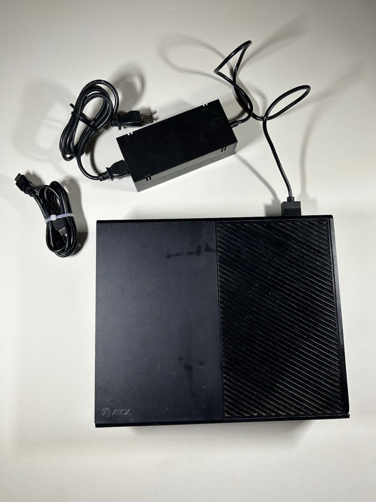 Microsoft Xbox One Model 1540 500GB- Console & Non-OEM Power Cord Tested Works