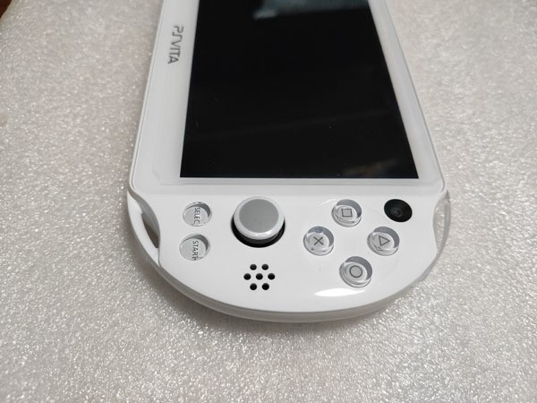 PSVita PS Vita PCH-2000 Gundam Breaker Original Design Starter Pack PCHL-60001