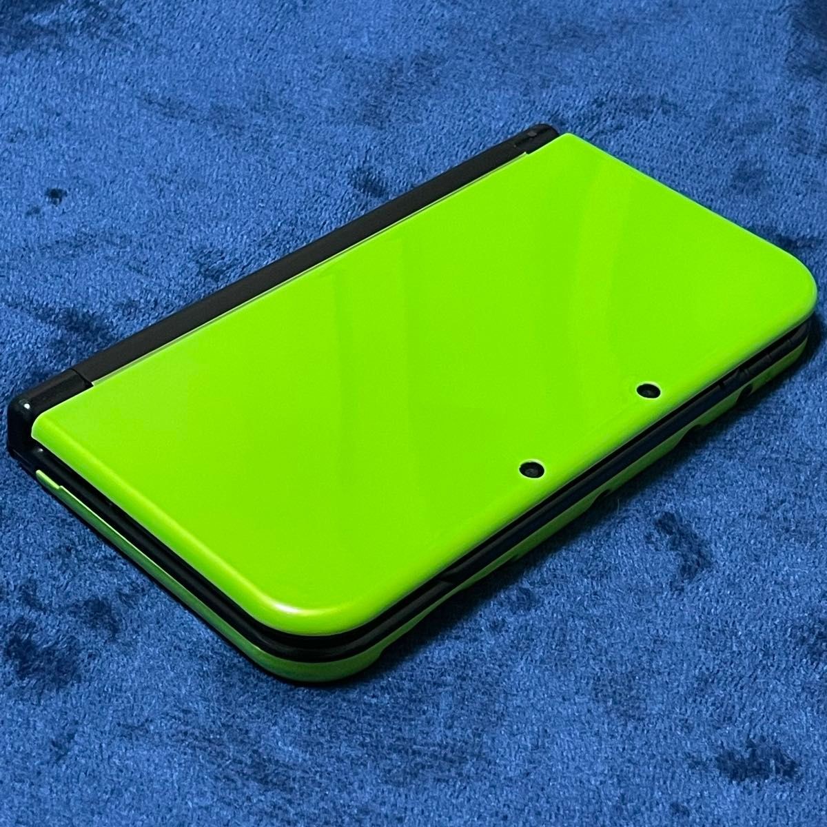 Nintendo New 3DS LL Lime x Black (RED-001) – Fully assembled and working.