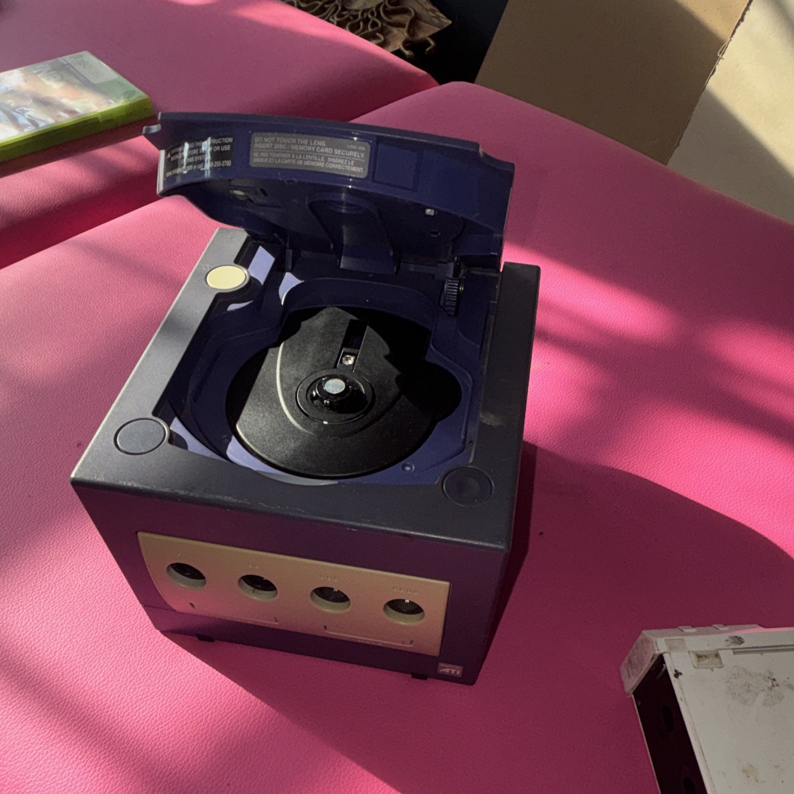 Nintendo GameCube Console Indigo Purple NTSC-U/C DOL-001 ATI Graphics 2001