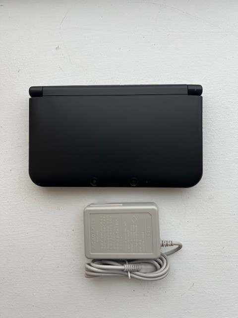 3DS XL Console – BLACK – Custom New Shell – 16GB SD Card + Charger