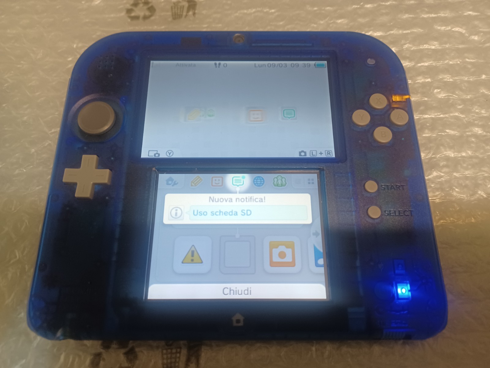 Nintendo 2DS Transparent Blue in box working