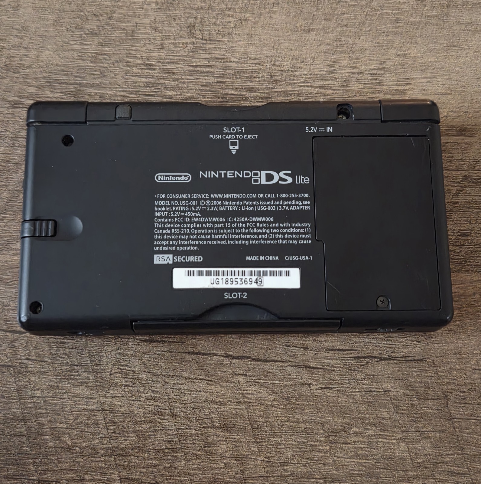 DS Lite (Crimson Color)