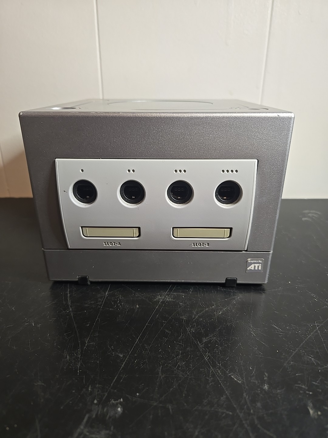 Nintendo GameCube Console + Controller + Accessory NTSC-U/C (US/Canada) DOL-001