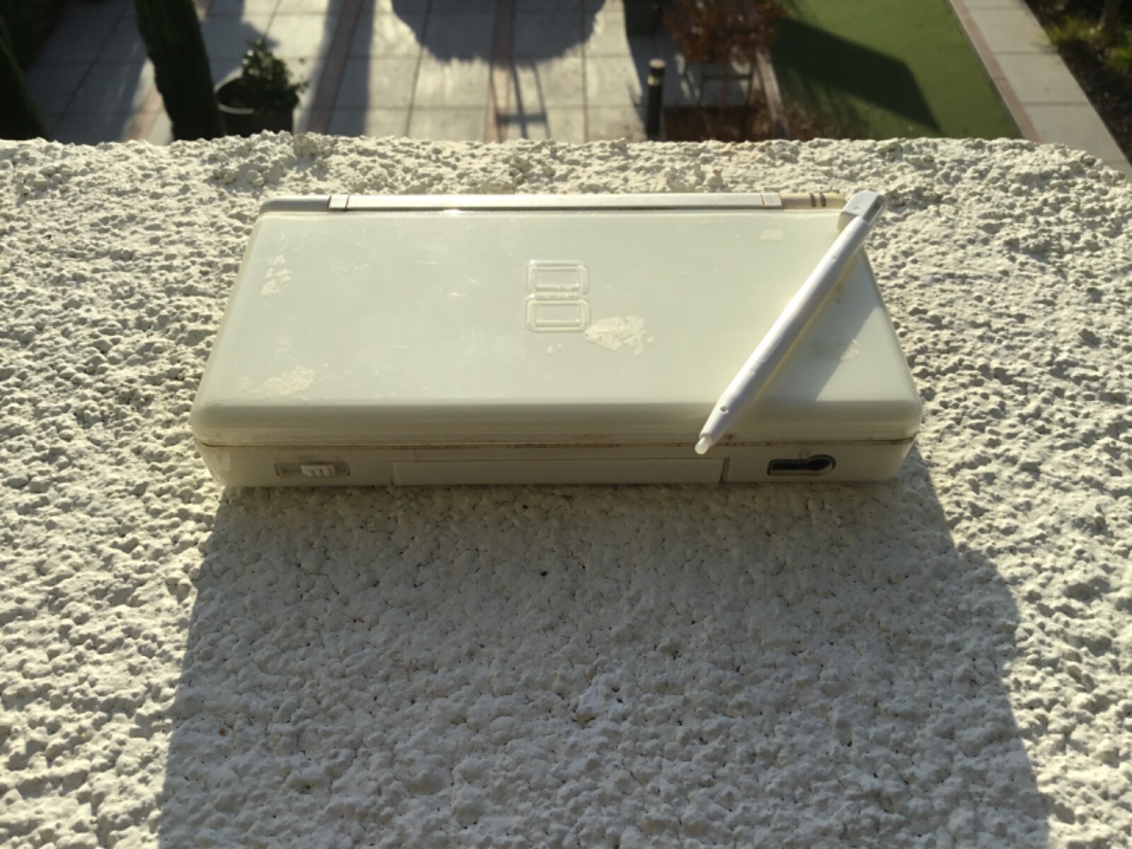 Nintendo DS Lite Handheld System – White (13306461)