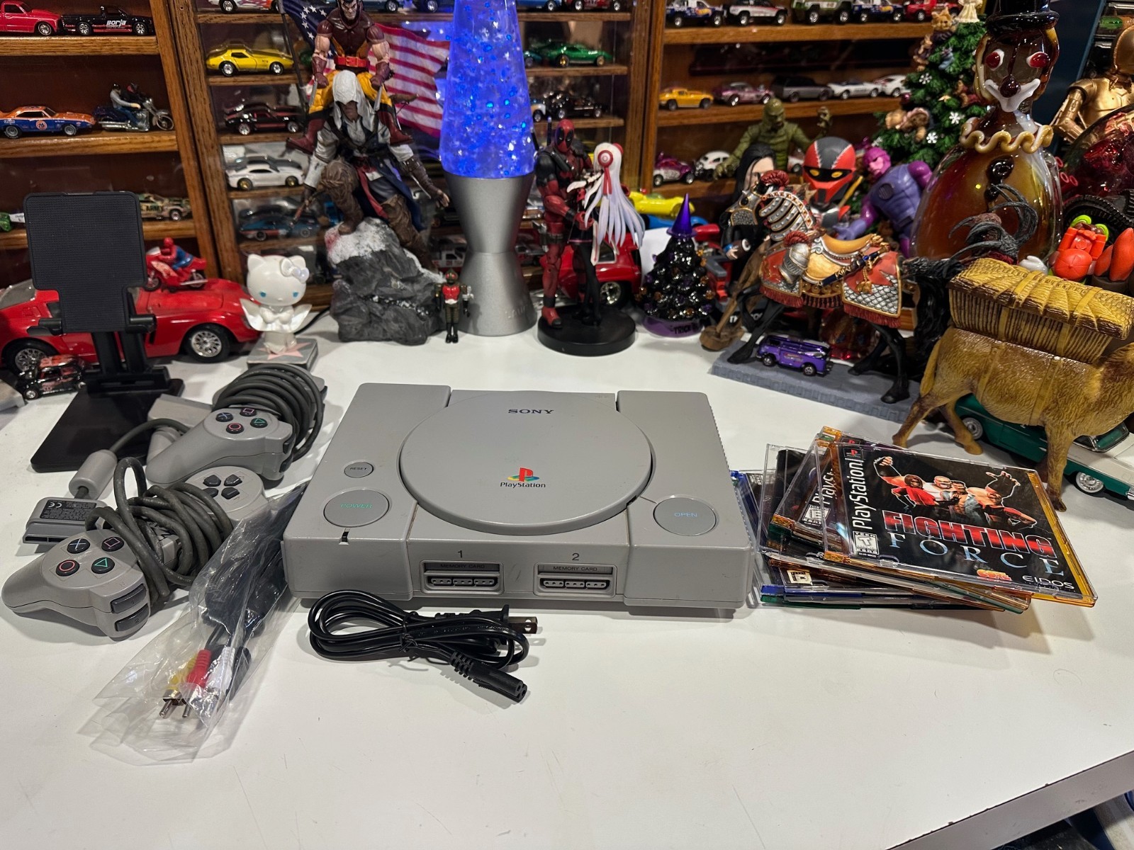 Sony PlayStation 1 PS1 SCPH-5501 Game System With 6 Games + Bonus Games Complete