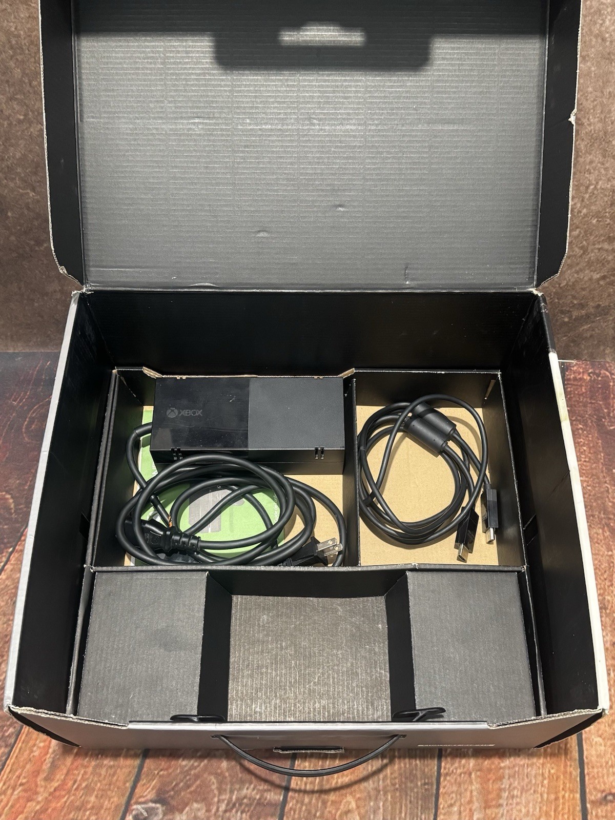 Xbox One Call of Duty: Advanced Warfare Edition Console + Box – PLEASE READ