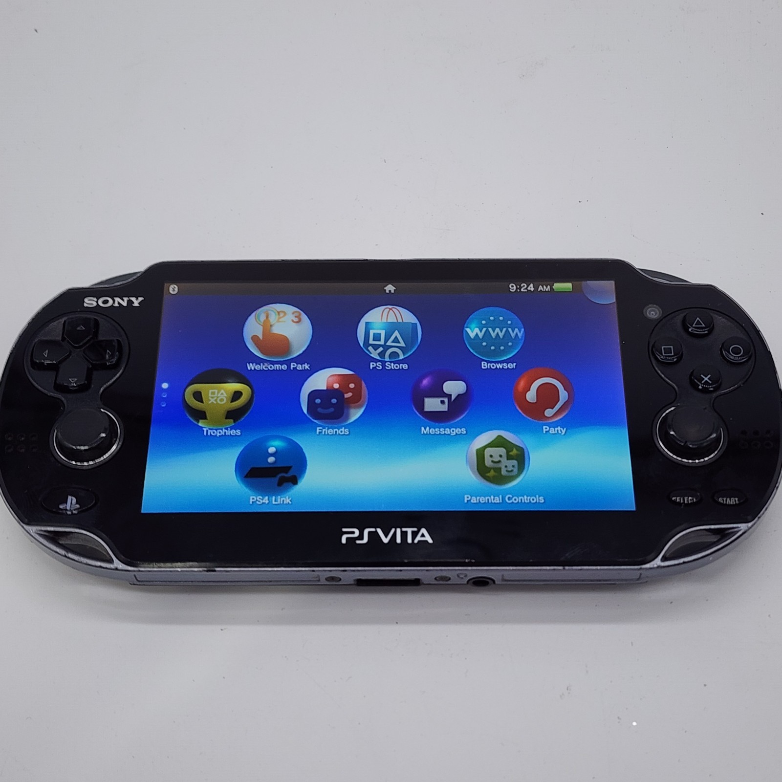 PlayStation PS Vita PCH-1001 Bundle – 5 Games, Memory Card, 8 GB Charger