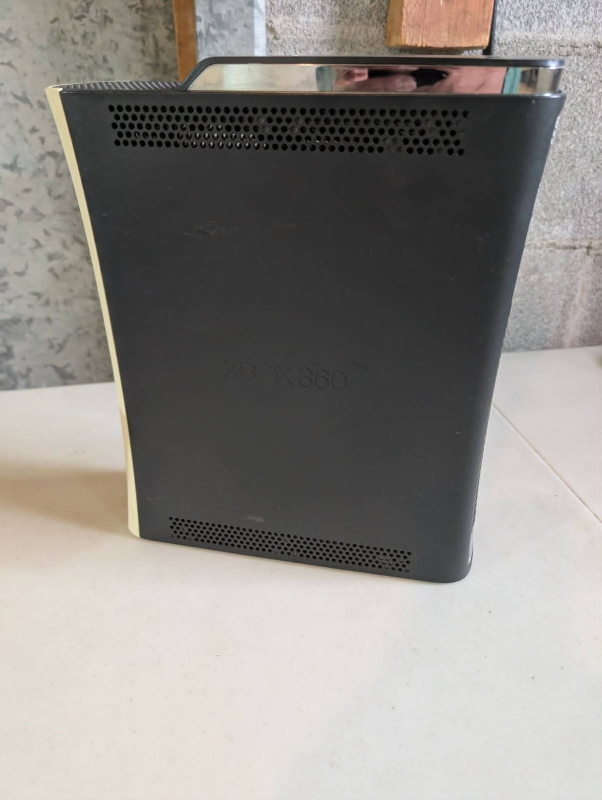 Microsoft XBox 360 Gray 120GB Video Game Console & Controller *READ DESCRIPTION*