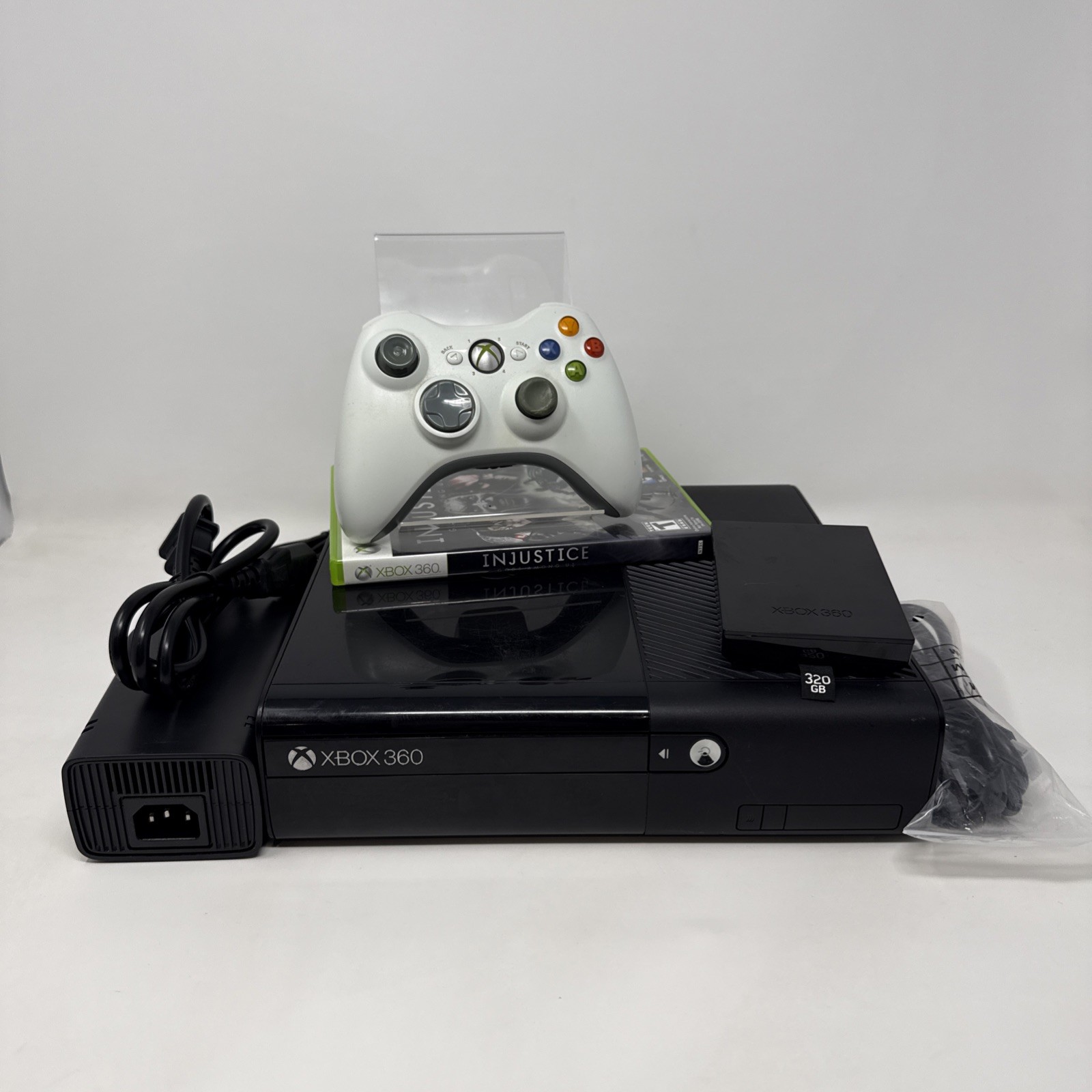 Microsoft Xbox 360 E Slim Console Bundle 320GB HD. Tested & Working!!