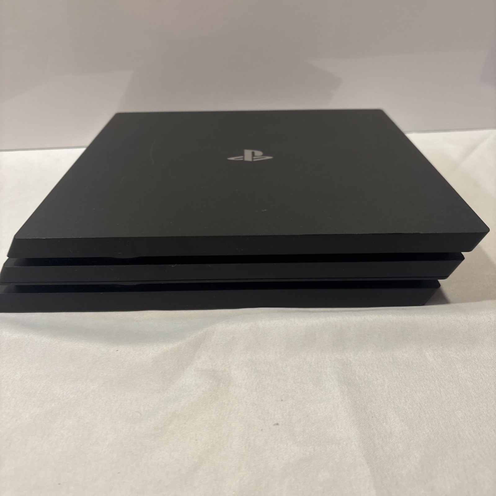 PS4 Pro 1TB CUH-7215B MEGA Bundle, Lot – 20 Games, Controller Tested