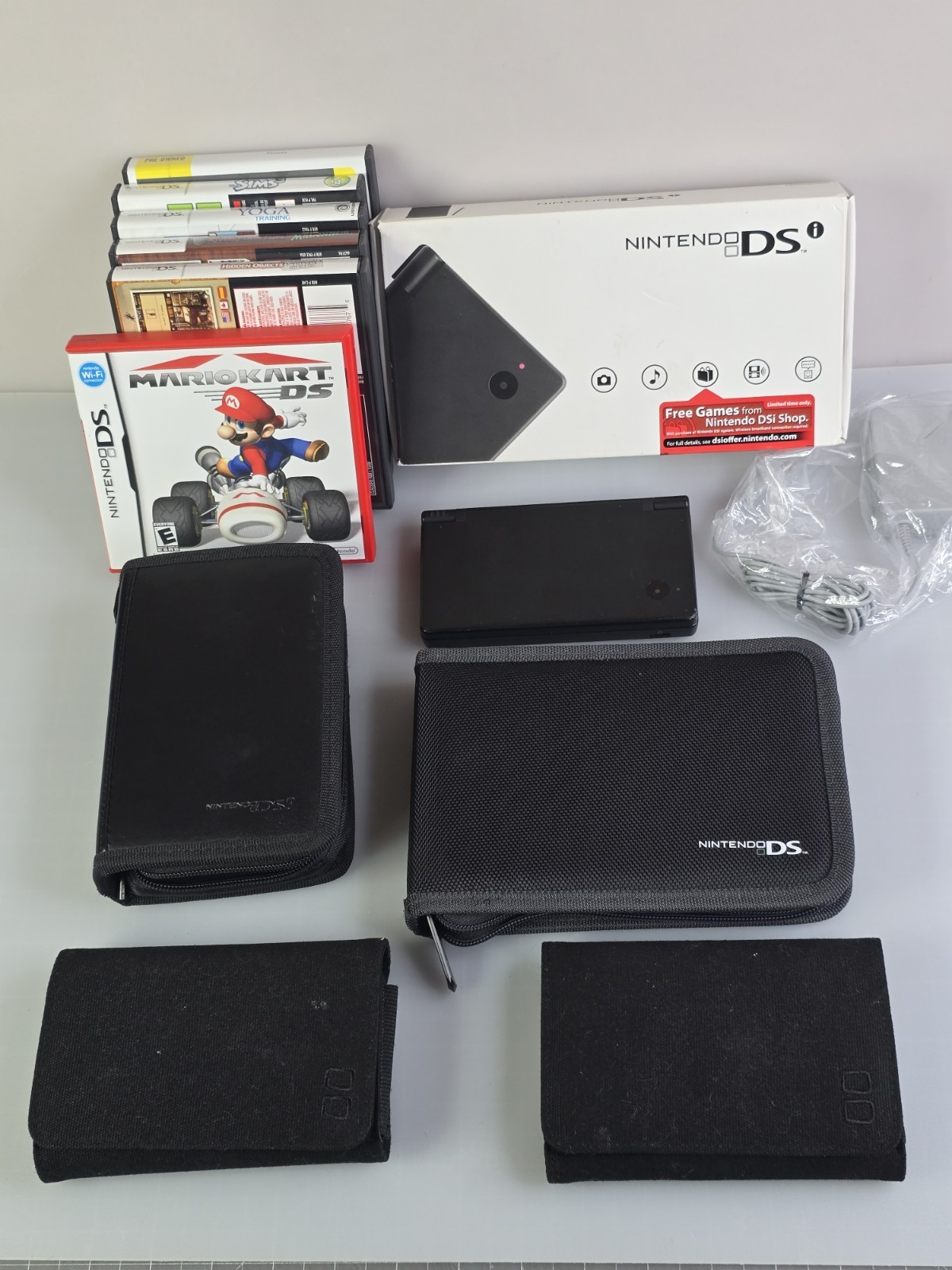 BUNDLE Nintendo DSi CIB Matte Black Charger Stylus Mario Kart + Extras PLAYS PER
