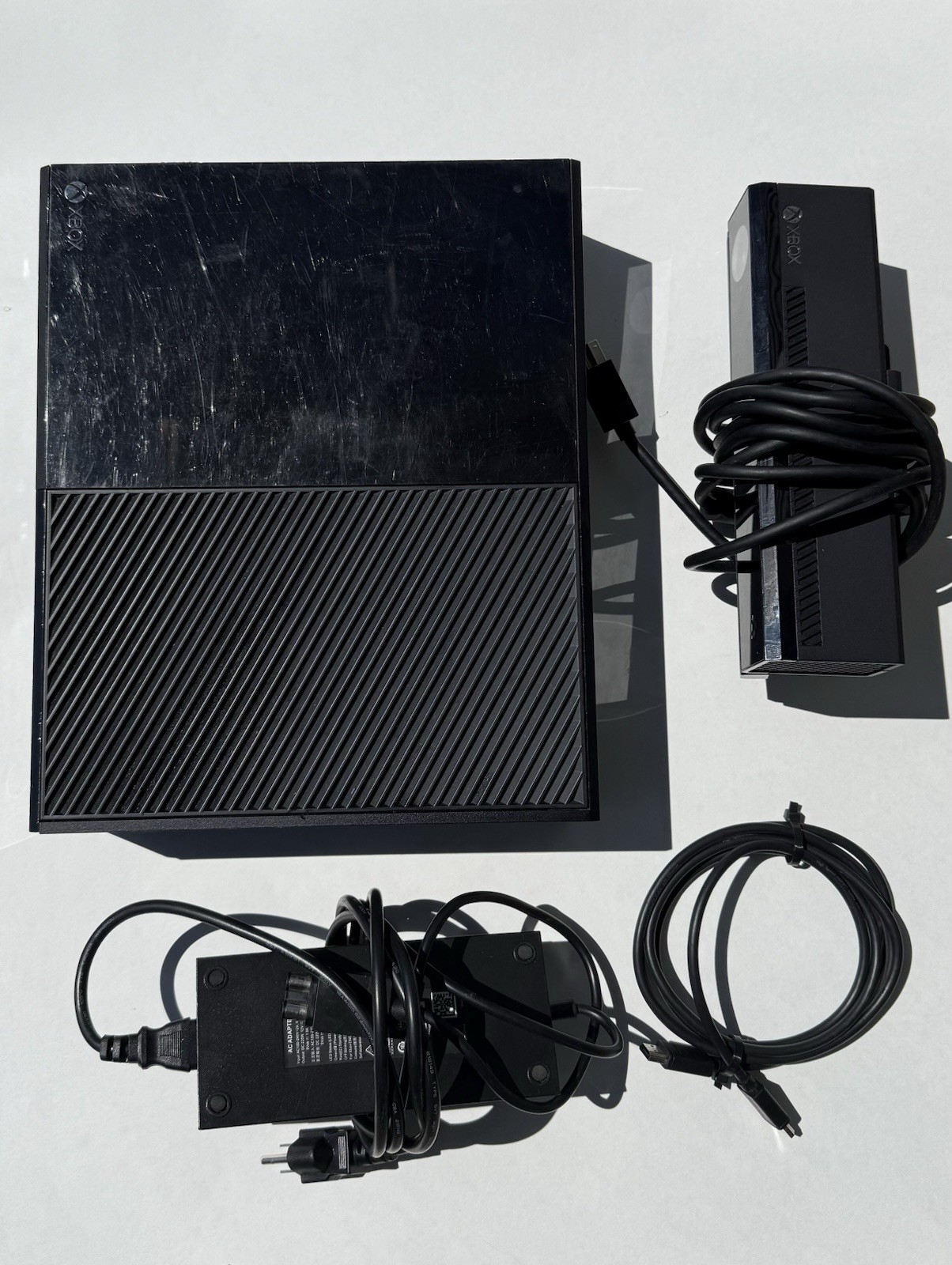Microsoft Xbox One 500GB Black Console w/ Kinect, Power Supply & HDMI Cable