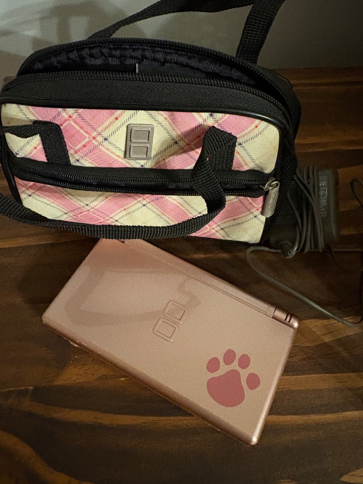 Nintendo DS Lite Video Game Console – Metallic Rose