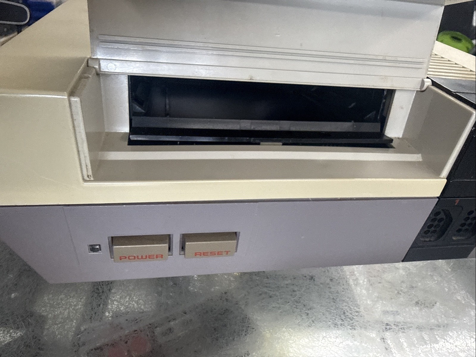 System NES Console (NES-001) Console Only NES + Zapper