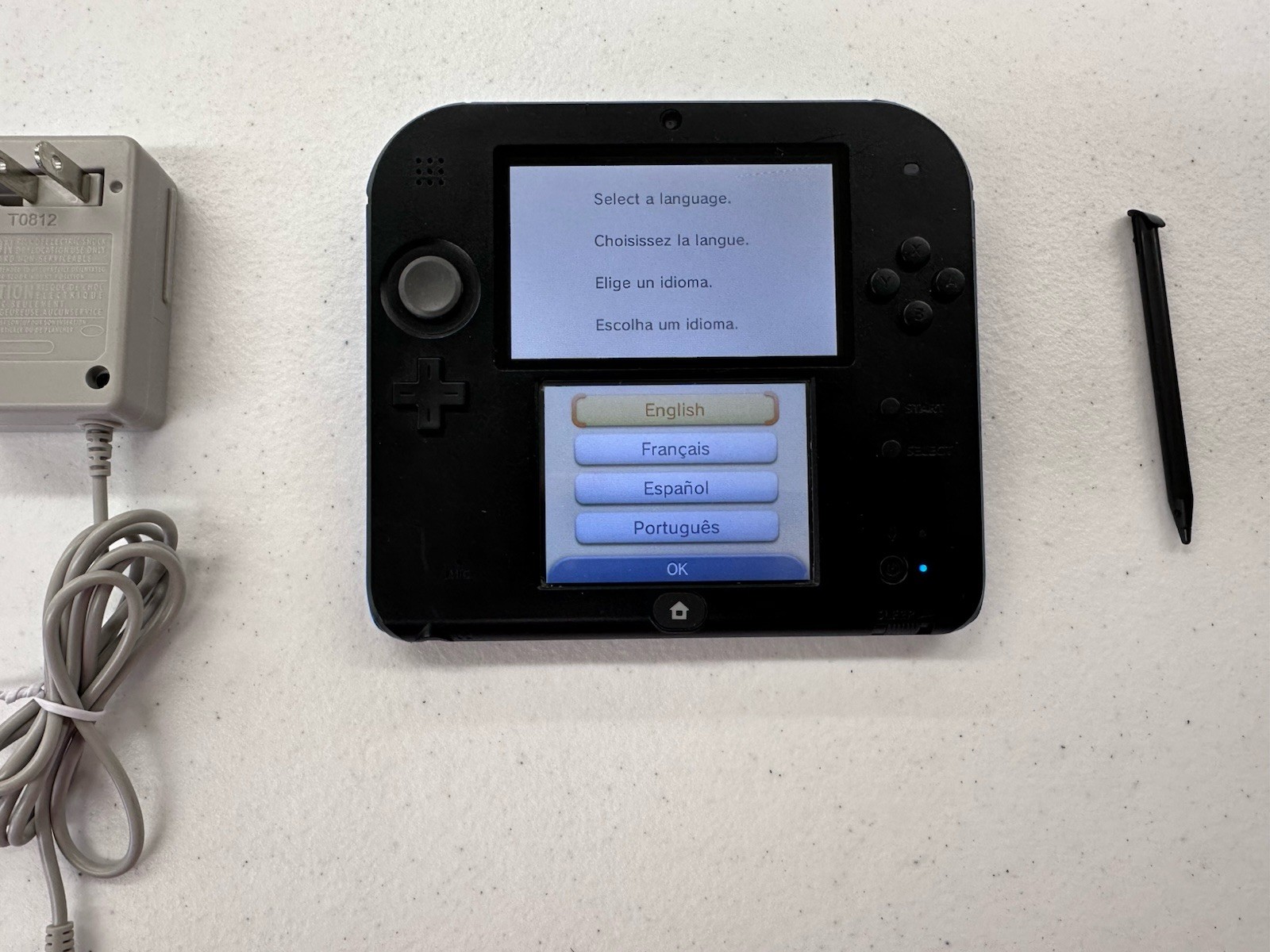 Nintendo 2DS Handheld Console Bundle W/ Charger, Black/Blue FTR-001