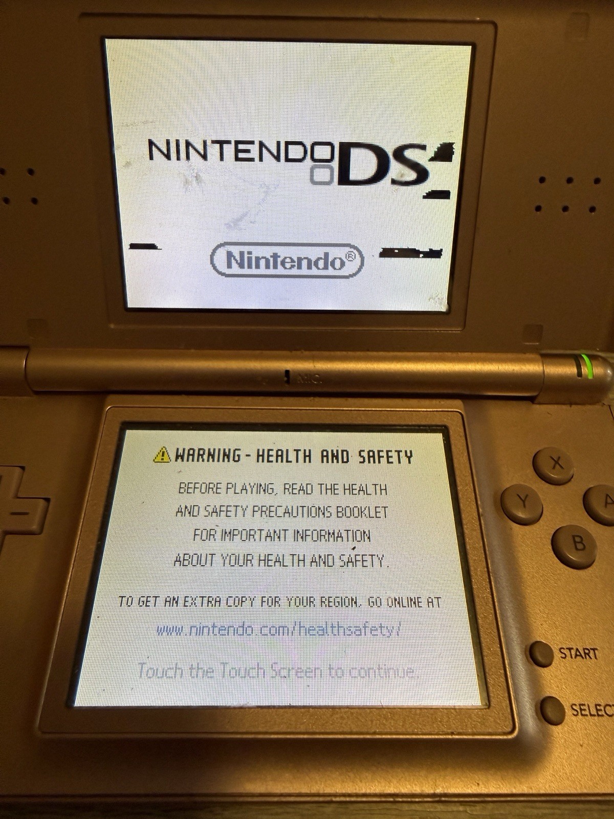 Nintendo DS Light Metallic Rose Pink Broken Top Screen AS-IS for Parts/Repair