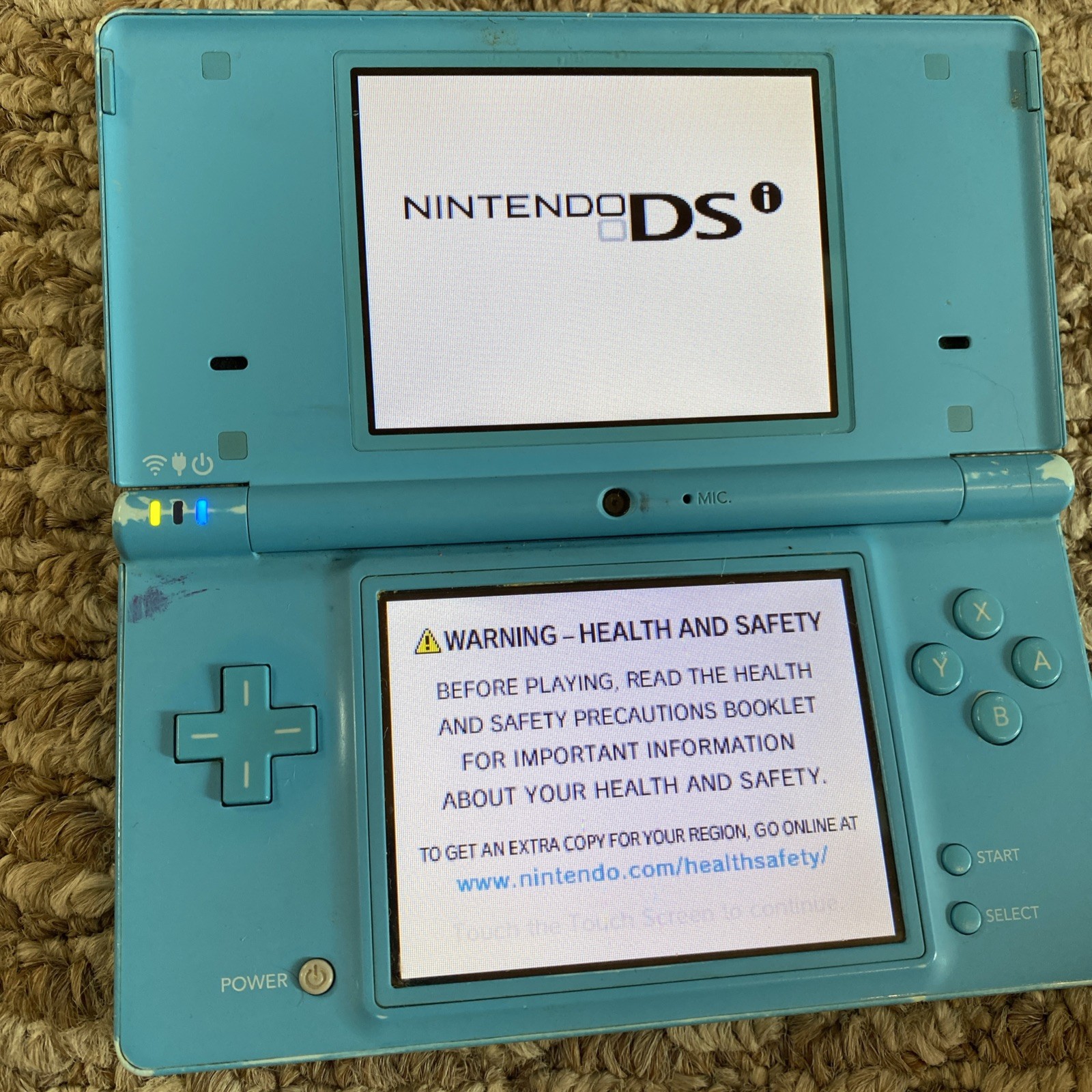 Nintendo DSi Blue Handheld Console Camera/Charger Stylus Tested