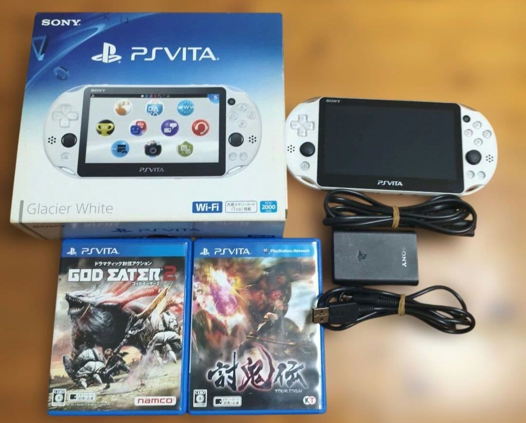 Sony PS Vita PCH-2000ZA22 1GB Handheld Console – Glacier White with Box Tested