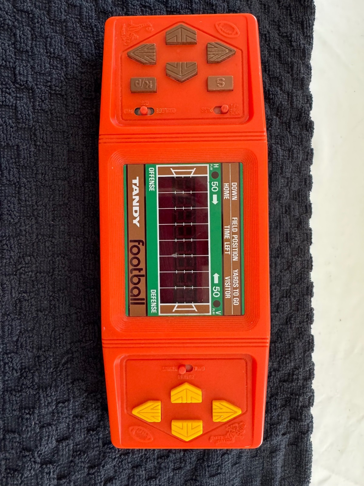 VINTAGE TANDY 2 Player FOOTBALL Handheld Electronic Game No. 602156 TESTED WORKS
