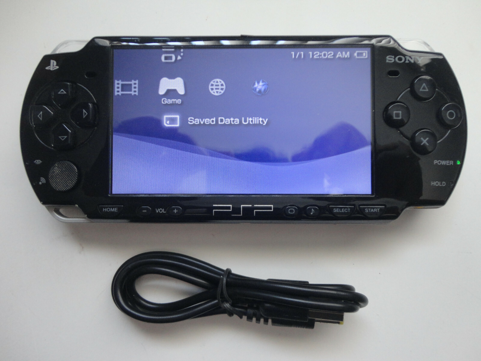 Sony PSP 2000 Launch Edition 64MB Handheld System – Piano Black