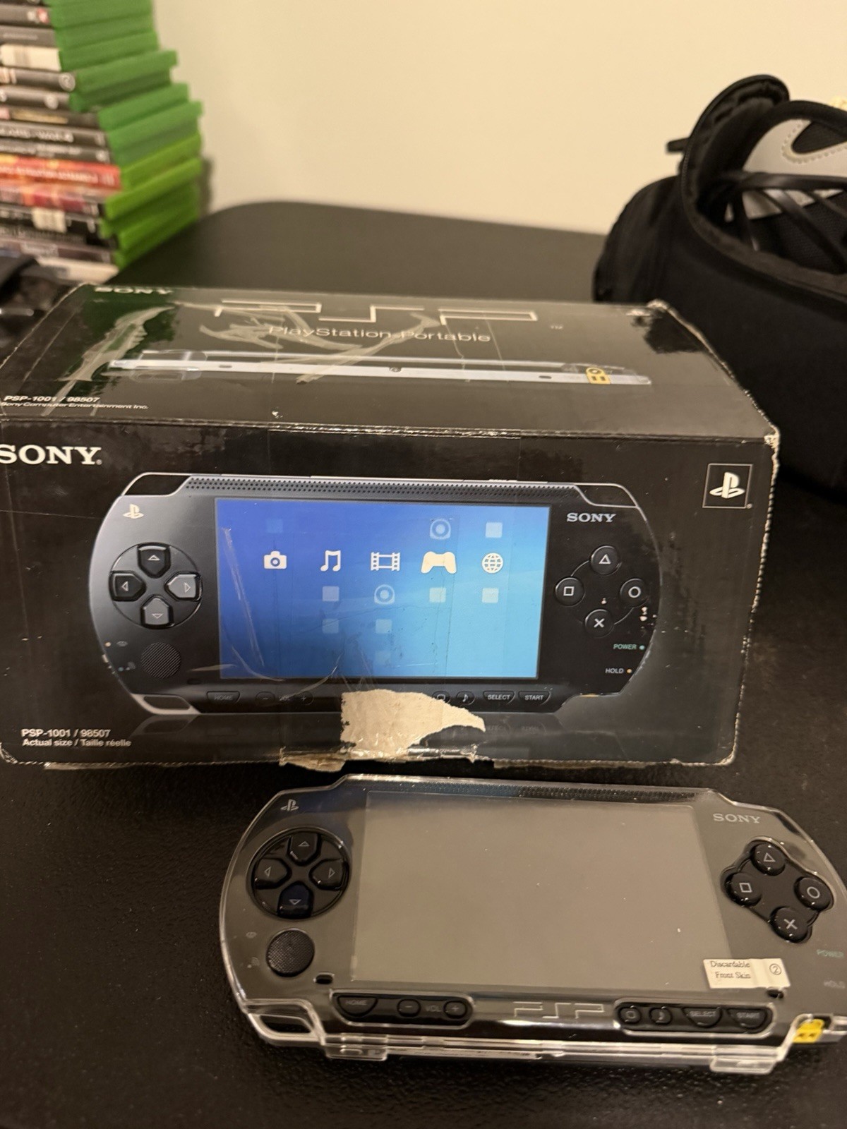 Sony PlayStation Portable Core PSP 1000 Black Handheld PSP-1001 Very Good 2Q