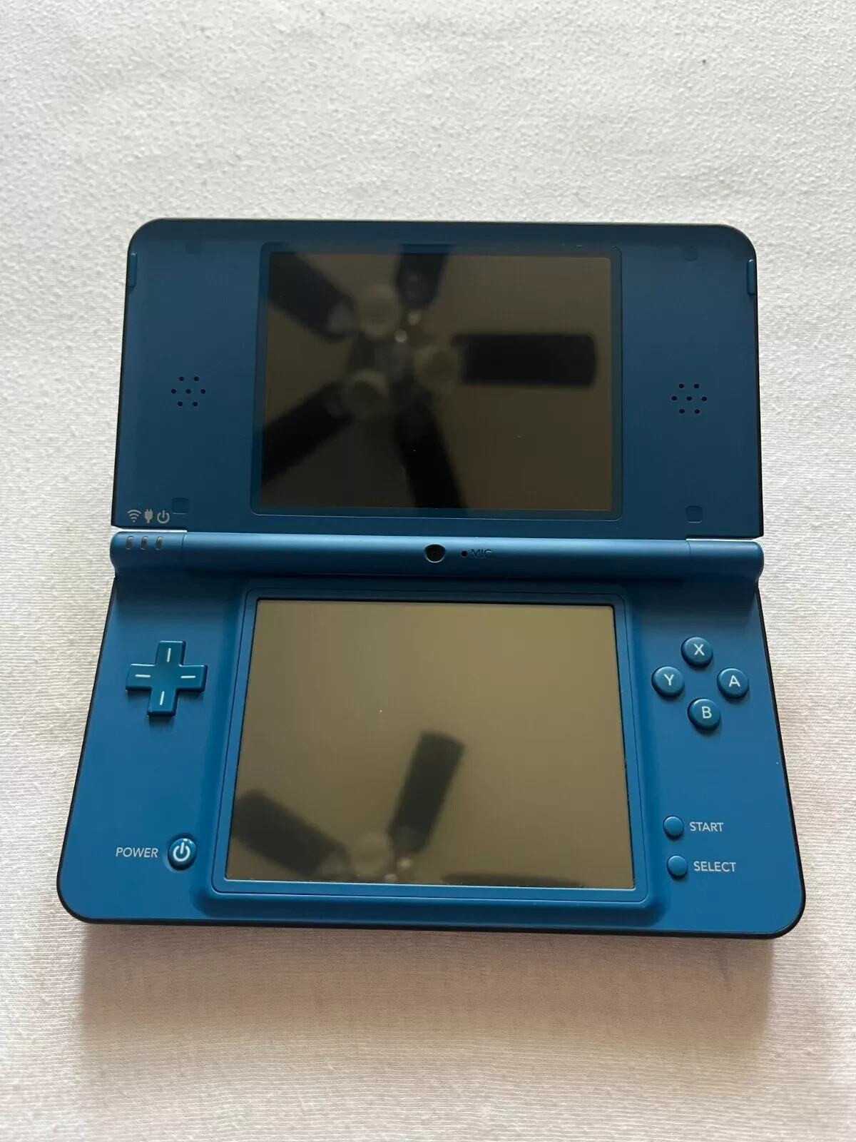 Nintendo DSi XL Midnight Blue Charger MARIO KART – MARIO PARTY – SUPER MARIO A+