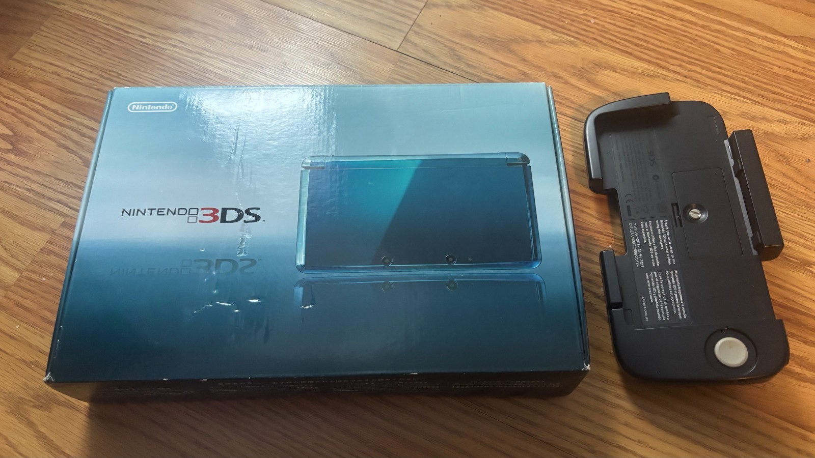 Nintendo 3DS Aqua Blue Console CIB Japanese Region Locked w/ Circle Pad Pro