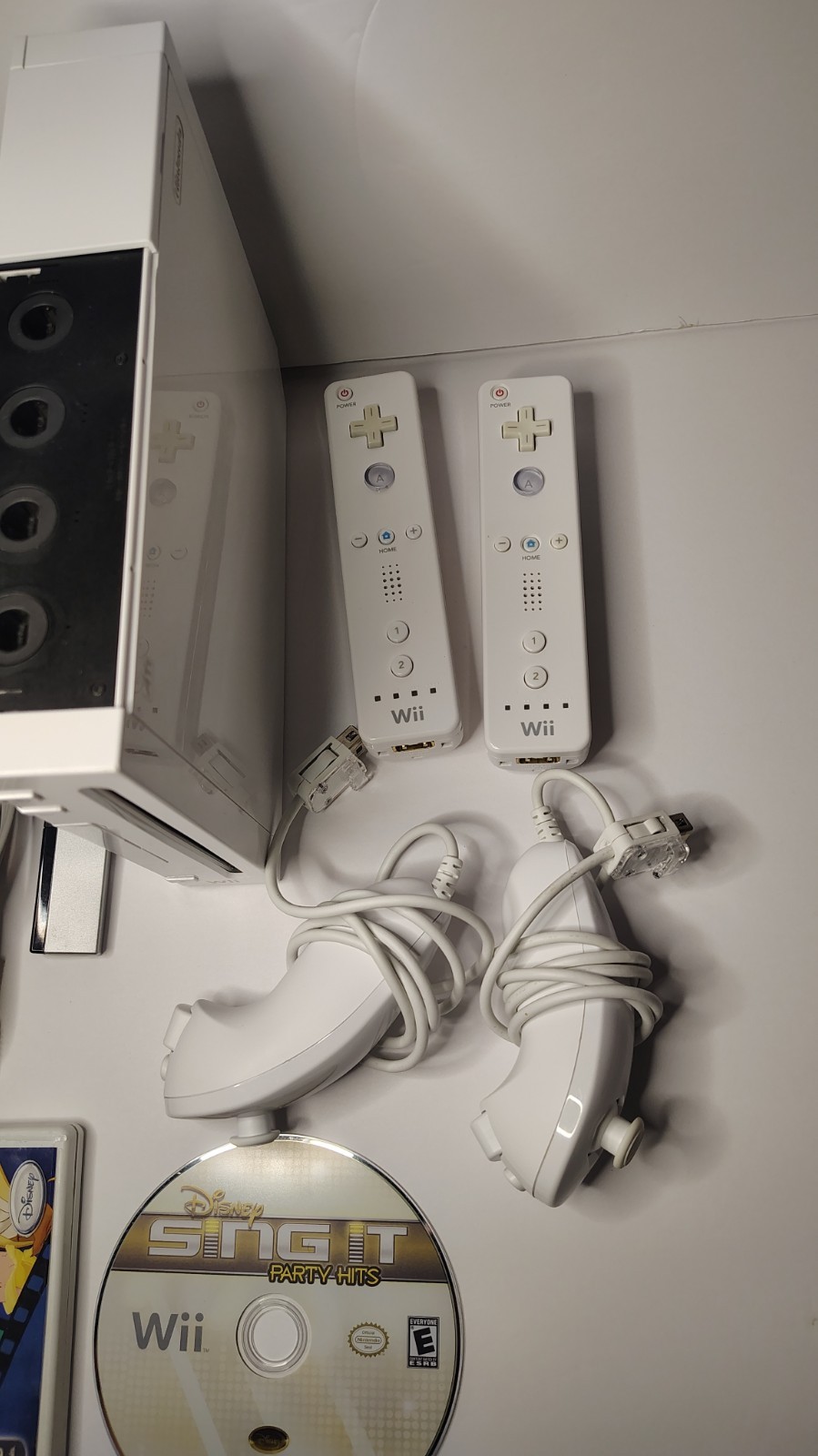 Nintendo Wii Bundle Everything TESTED and Working Multiple Controllers Included