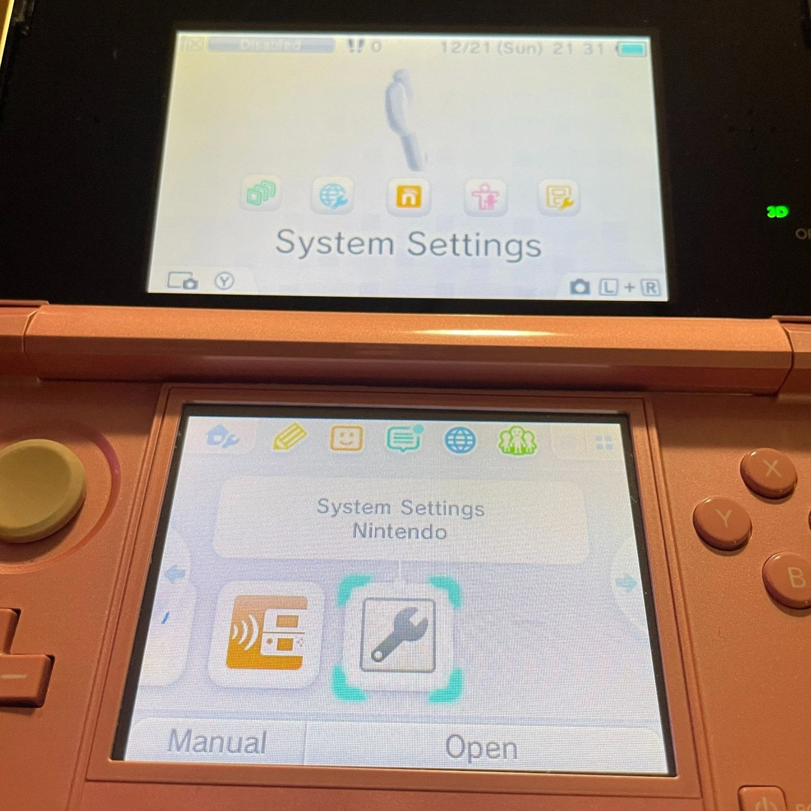 Nintendo 3DS Console Aqua Blue Multi-Region Cartridge Compatible 32GB SD Stylus