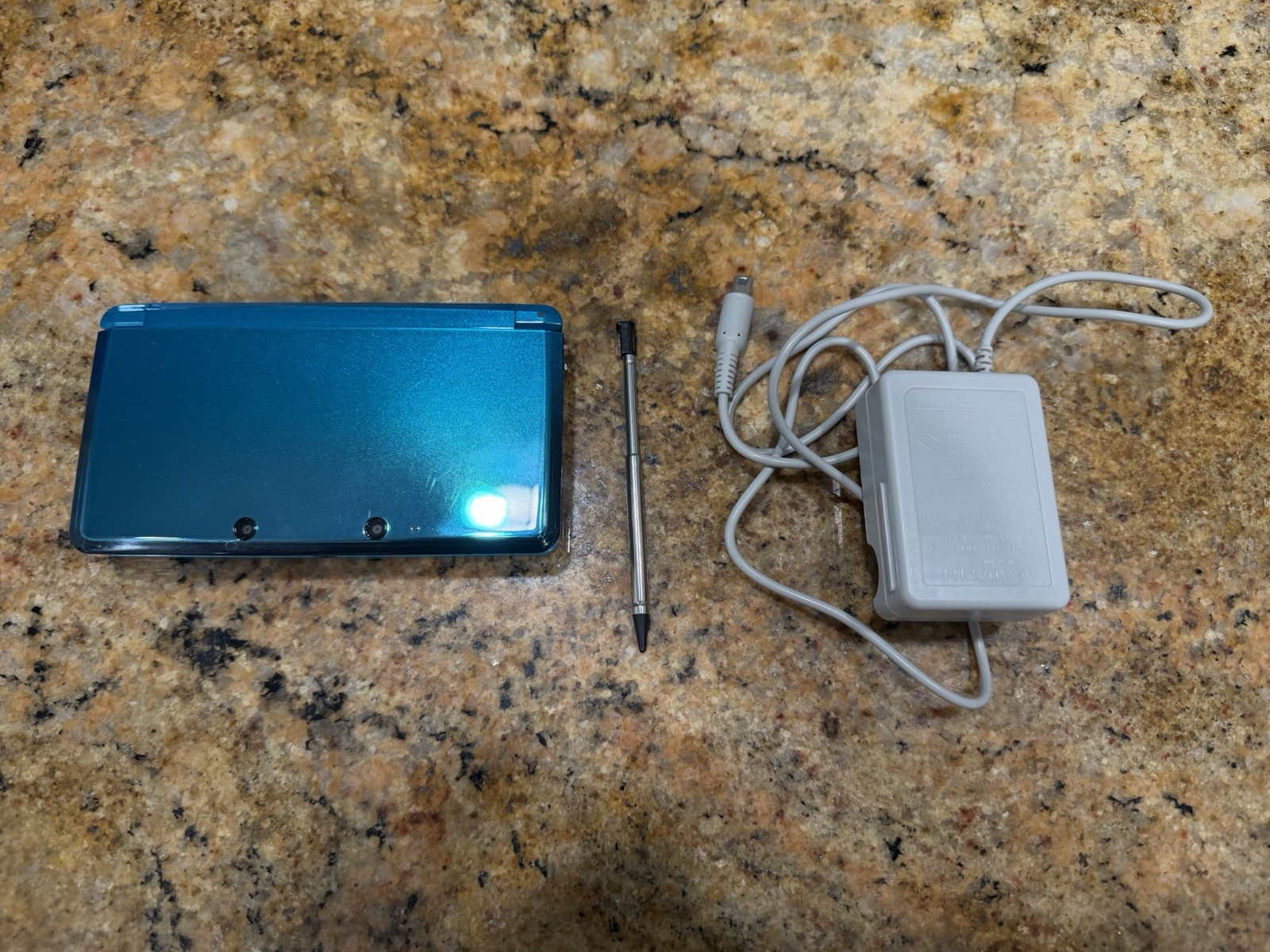 Nintendo 3Ds Aqua Blue With Six Games, Charger, Stylus, Tested No SD Card