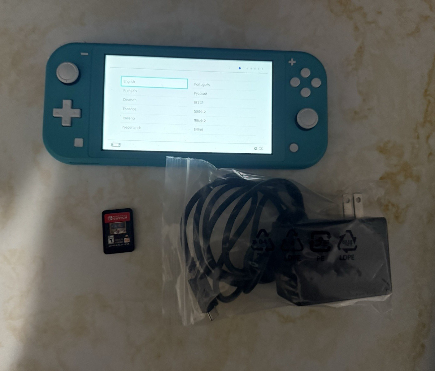Nintendo Switch Lite 32 GB Blue Handheld Console Wi-Fi 720p Region Free 2020
