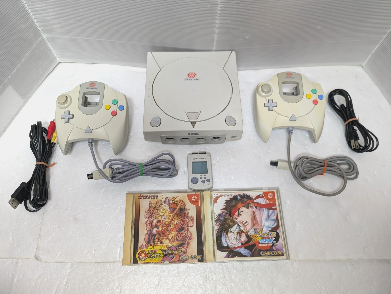 Dreamcast Console System Visual Memory 2 controllers Marvel VS Capcom 2 Japan