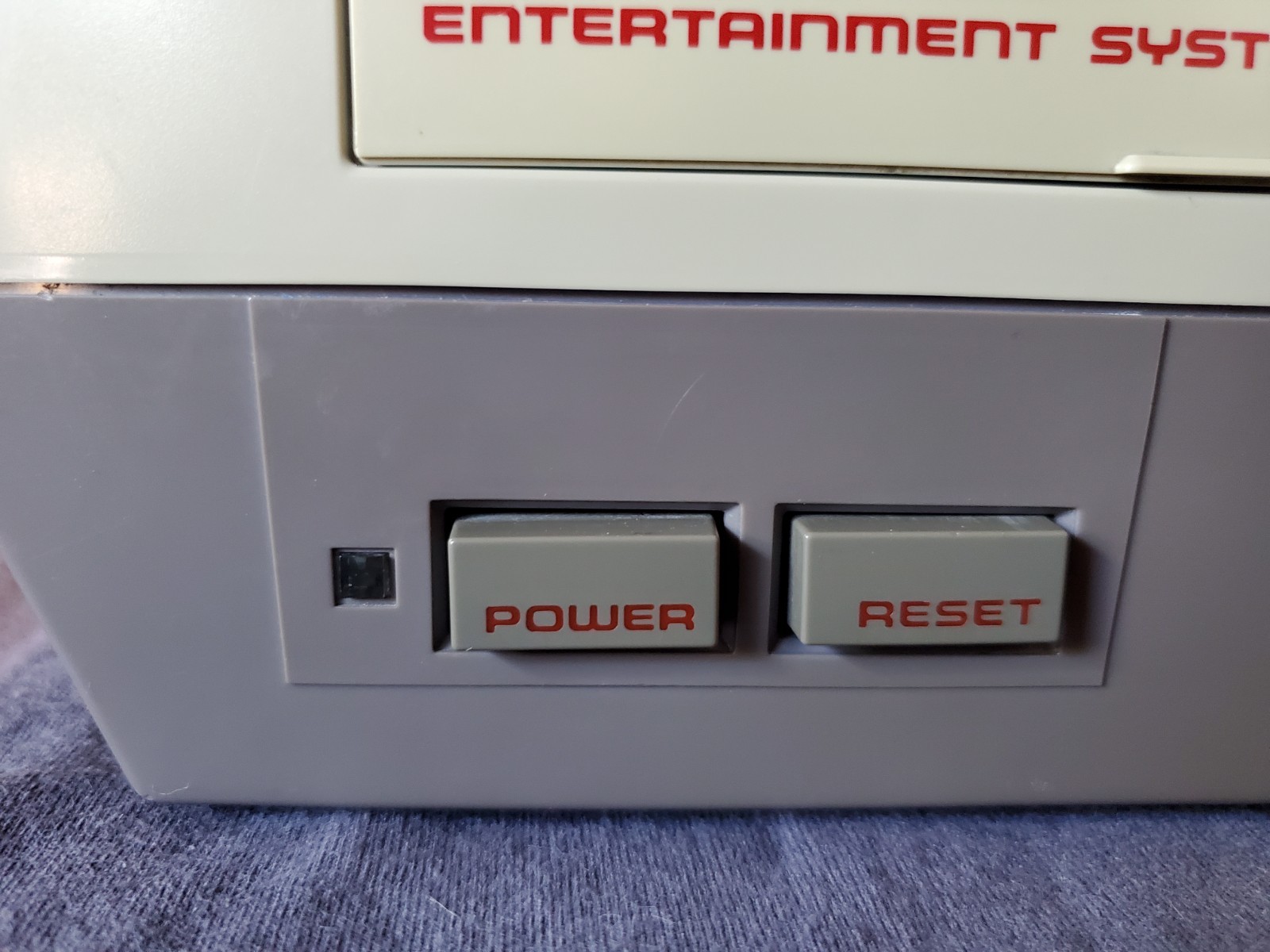 Nintendo Entertainment System (NES-001) Fully Functional, WITH Accessories