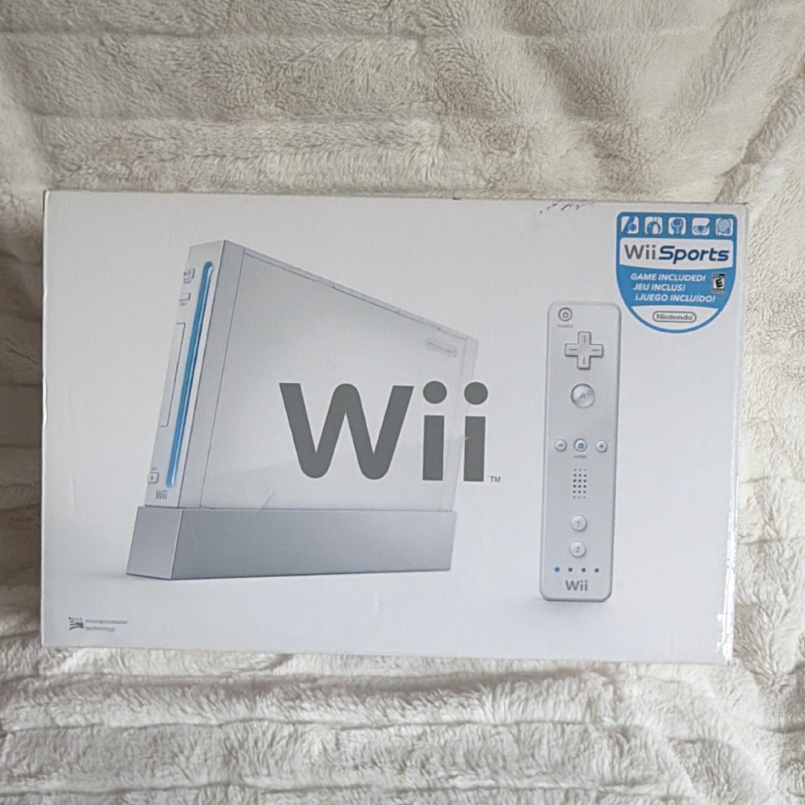 Nintendo Wii RVL-001(USA) White Console Bundle w/ Wii Sports, Remote, Box Tested