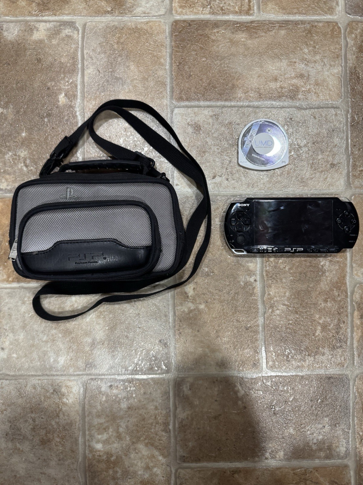 PSP 3001 Game Console with Carry Case, NEW BATTERY + Final Fantasy No Charger