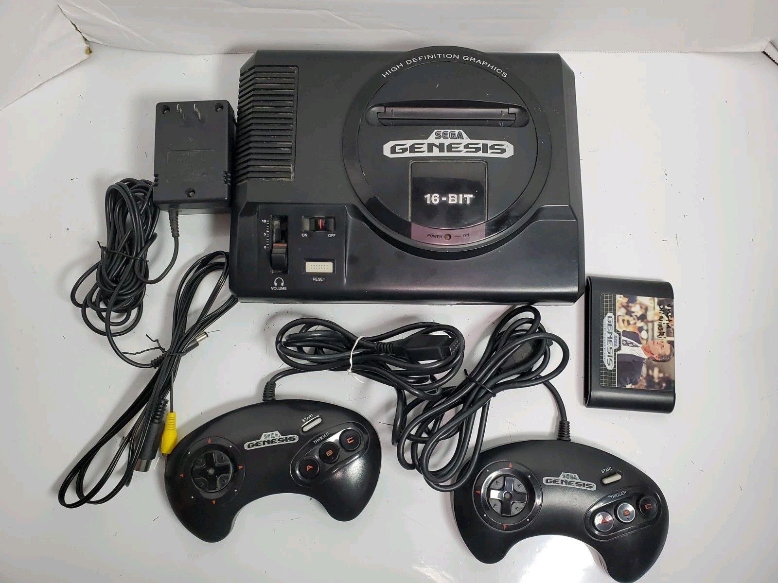 Sega Genesis Model 1601 Console w/ 2x Controllers, Power , AV Cable, 1 Game