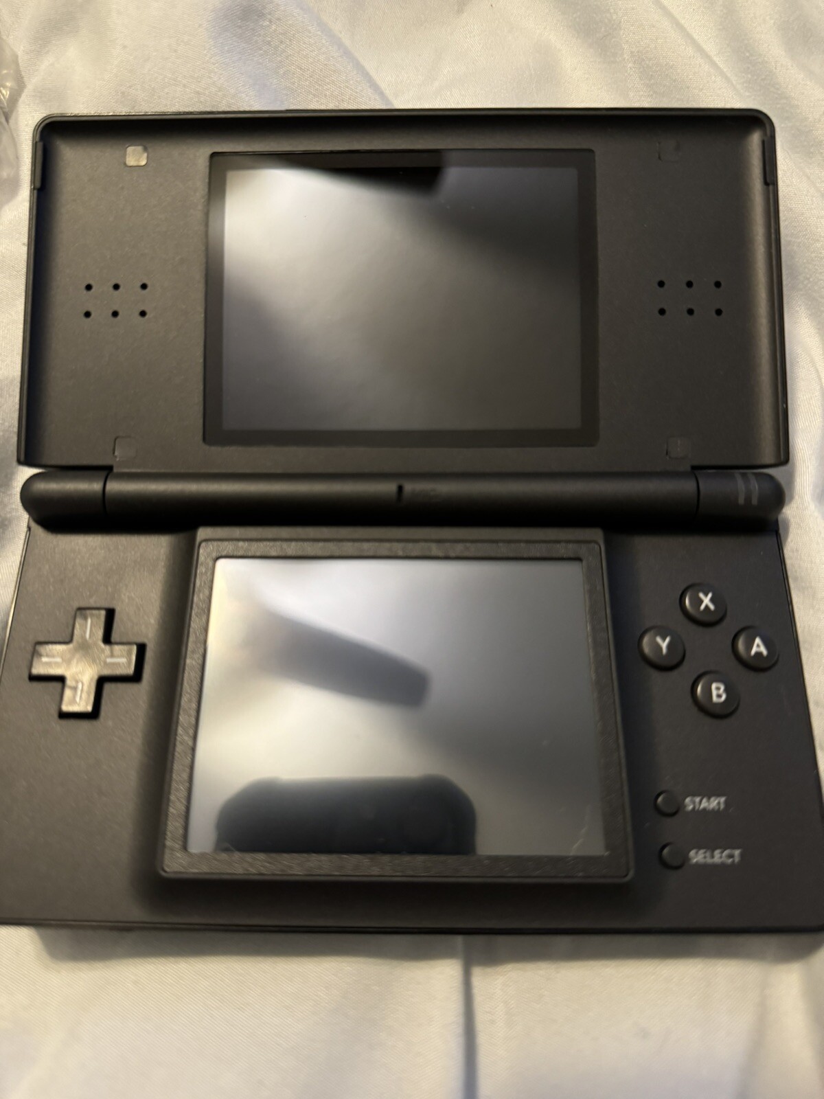 Nintendo DS Lite & Game boy Advance 1 Of A Kind Grand Theft Auto Chinatown Wars