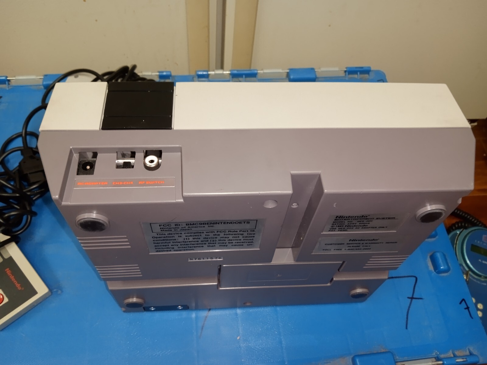 Nintendo NES Console – White/Gray. Comes With 2 Controllers- NO Cords- Works