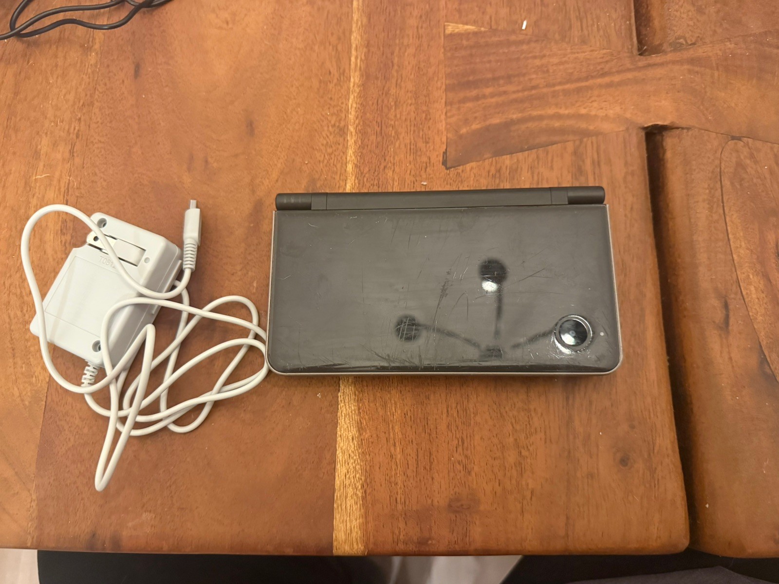 Nintendo UTL-001 DSi XL Bronze Handheld System – Bronze Tested – with Charger