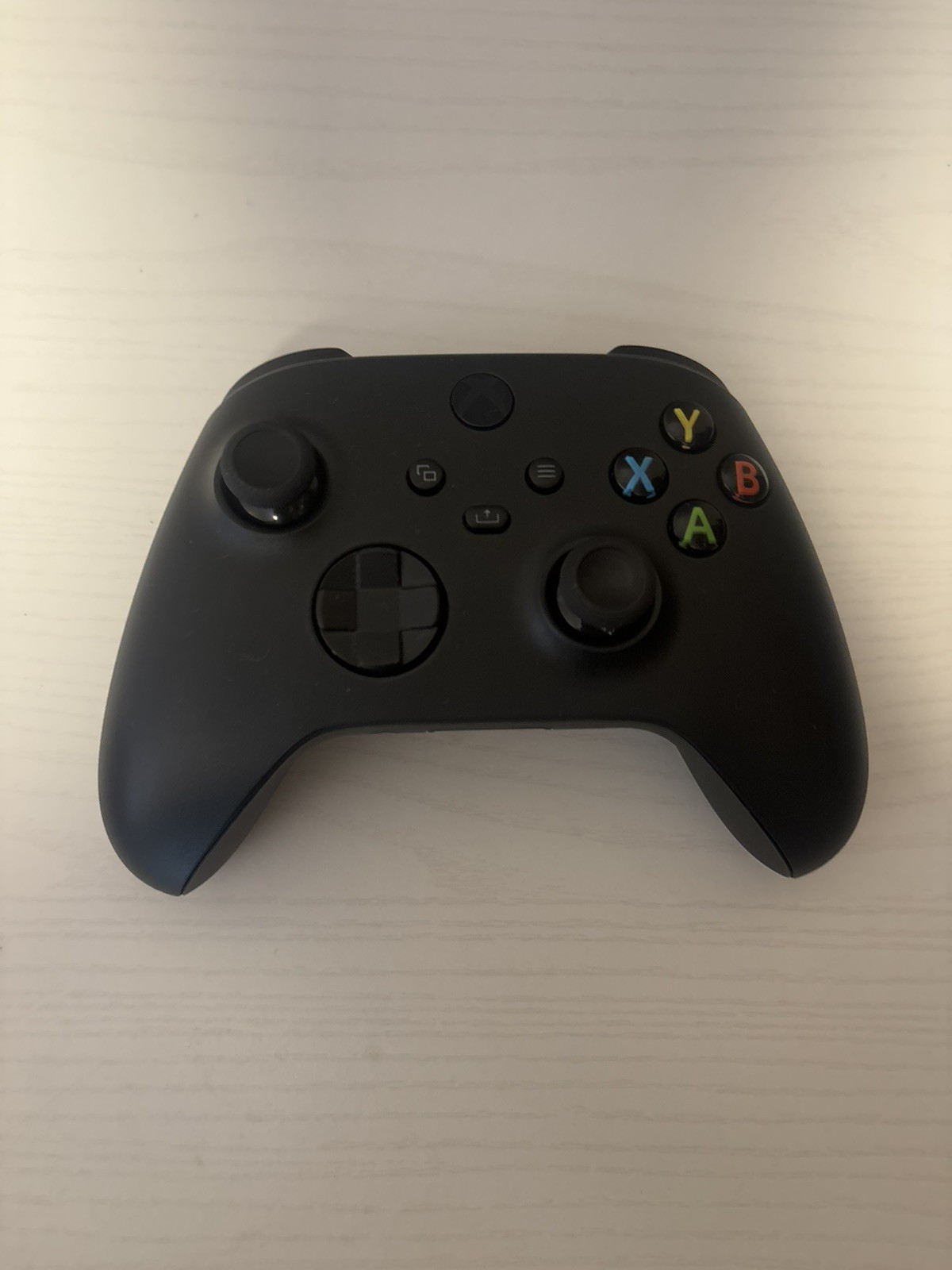 🎮 Xbox Series X – 1TB + Controller (Excellent Condition)
